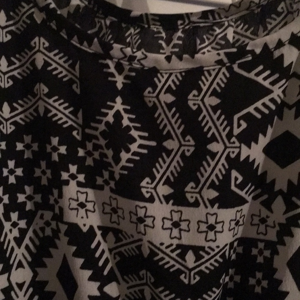 Romper - Picture 3 of 4